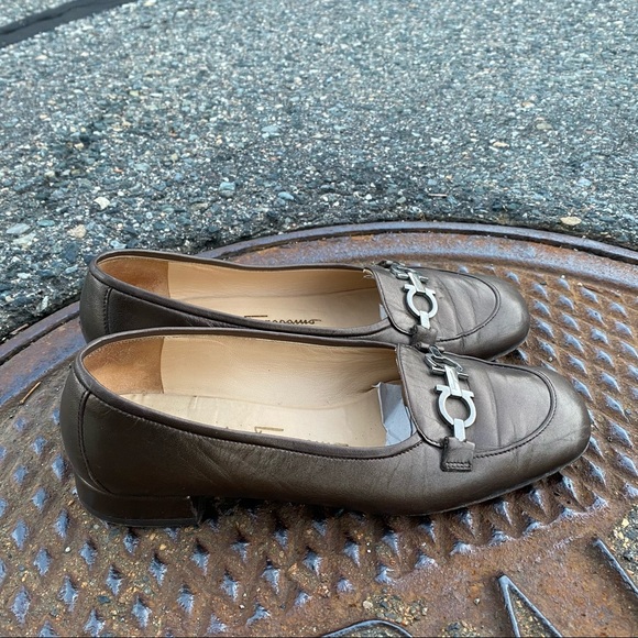 Salvatore Ferragamo Women Soft Leather Golden Brown Size 7B Pump - Picture 2 of 11